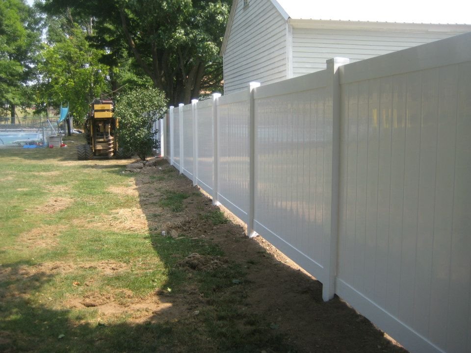 vinyl privacy fencing in Deansboro, New York
